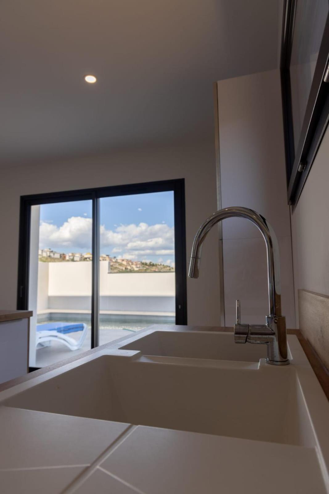 Evasion - Pour 8 Personnes Avec Vue Villa